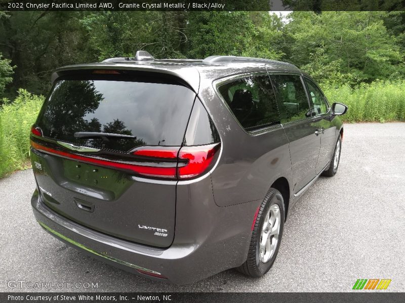 Granite Crystal Metallic / Black/Alloy 2022 Chrysler Pacifica Limited AWD
