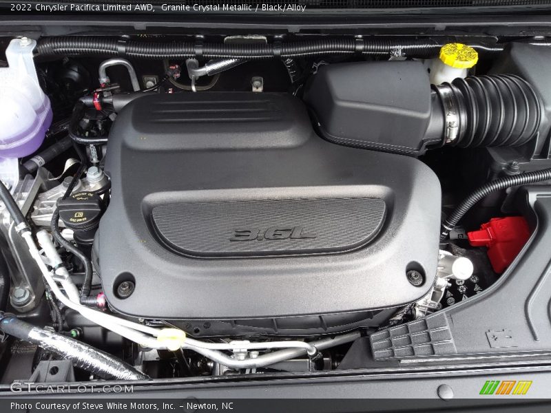 Granite Crystal Metallic / Black/Alloy 2022 Chrysler Pacifica Limited AWD