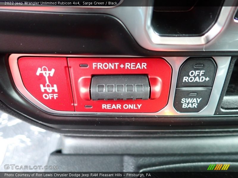 Controls of 2022 Wrangler Unlimited Rubicon 4x4