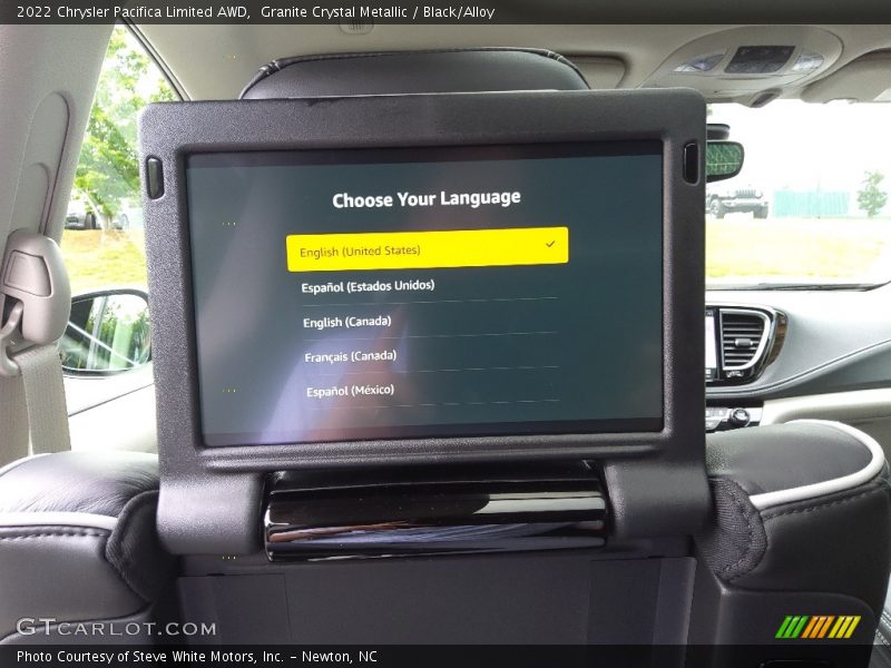 Granite Crystal Metallic / Black/Alloy 2022 Chrysler Pacifica Limited AWD
