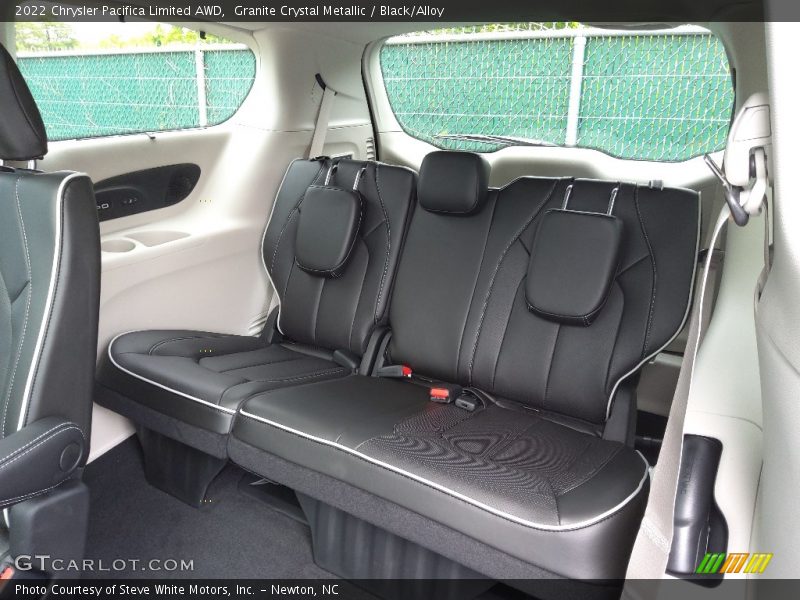 Granite Crystal Metallic / Black/Alloy 2022 Chrysler Pacifica Limited AWD