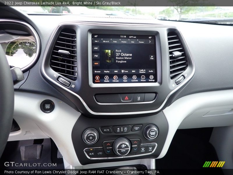 Bright White / Ski Gray/Black 2022 Jeep Cherokee Latitude Lux 4x4