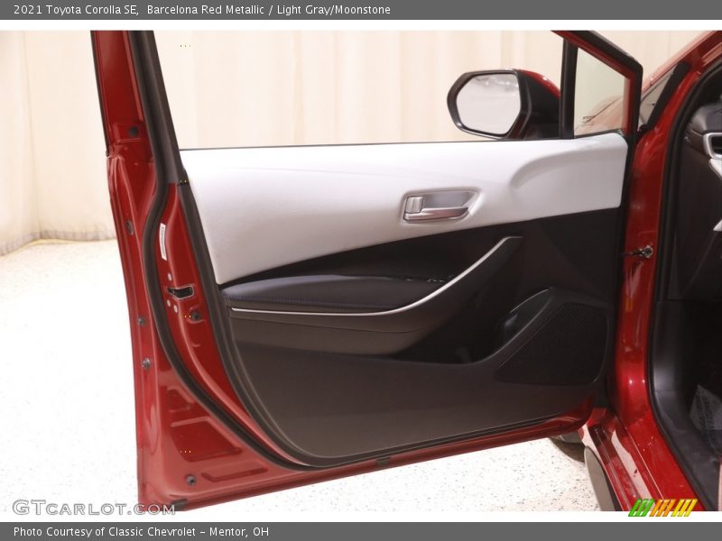 Barcelona Red Metallic / Light Gray/Moonstone 2021 Toyota Corolla SE
