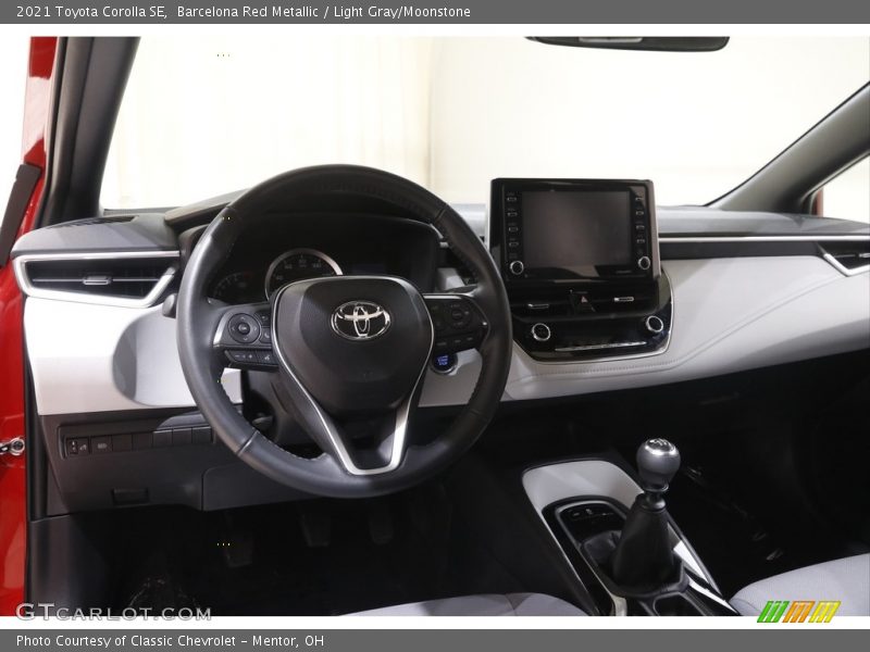 Barcelona Red Metallic / Light Gray/Moonstone 2021 Toyota Corolla SE