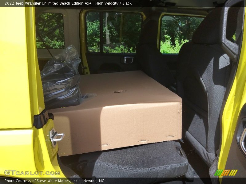 High Velocity / Black 2022 Jeep Wrangler Unlimited Beach Edition 4x4