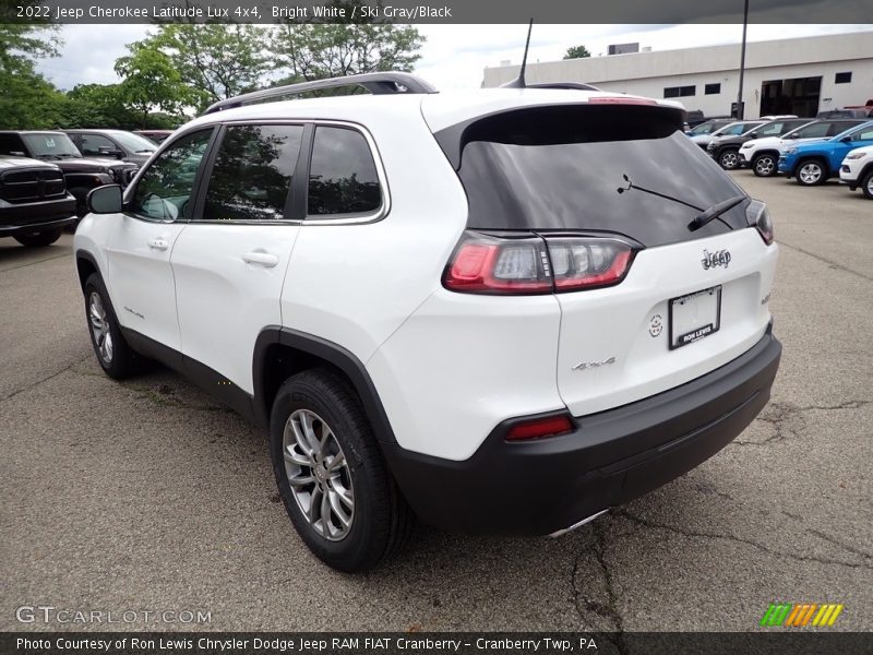 Bright White / Ski Gray/Black 2022 Jeep Cherokee Latitude Lux 4x4