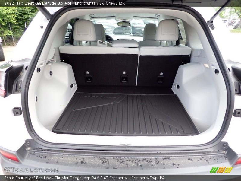 Bright White / Ski Gray/Black 2022 Jeep Cherokee Latitude Lux 4x4