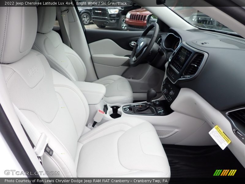 Bright White / Ski Gray/Black 2022 Jeep Cherokee Latitude Lux 4x4