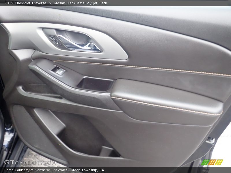 Mosaic Black Metallic / Jet Black 2019 Chevrolet Traverse LS
