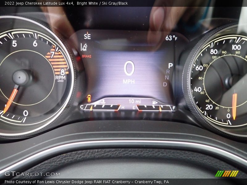 Bright White / Ski Gray/Black 2022 Jeep Cherokee Latitude Lux 4x4