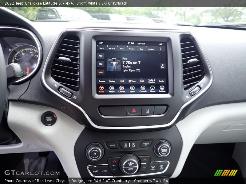 Bright White / Ski Gray/Black 2022 Jeep Cherokee Latitude Lux 4x4