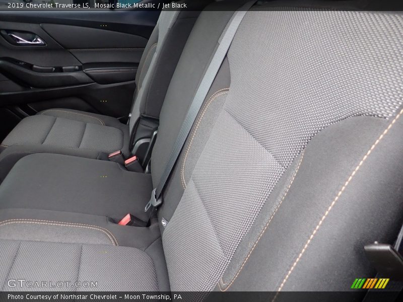 Mosaic Black Metallic / Jet Black 2019 Chevrolet Traverse LS