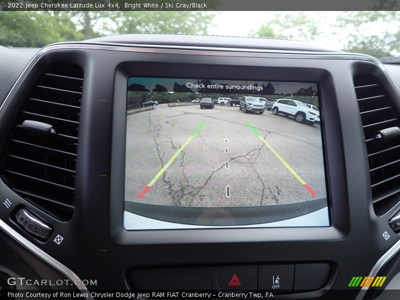Bright White / Ski Gray/Black 2022 Jeep Cherokee Latitude Lux 4x4