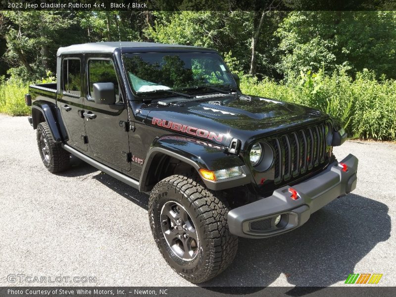 Front 3/4 View of 2022 Gladiator Rubicon 4x4