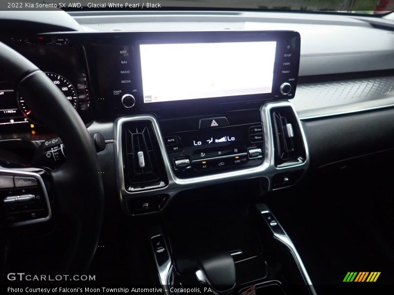 Glacial White Pearl / Black 2022 Kia Sorento SX AWD