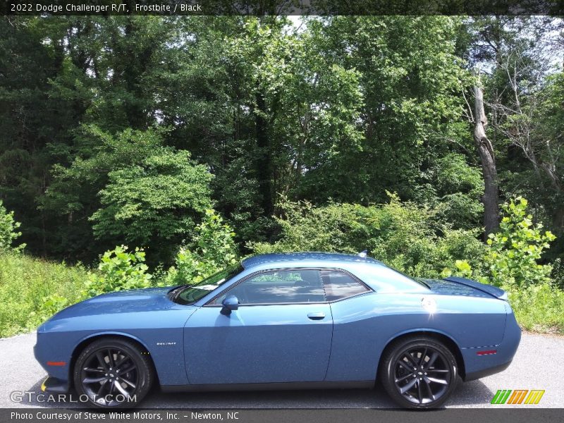 Frostbite / Black 2022 Dodge Challenger R/T