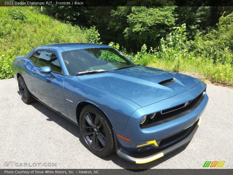 Frostbite / Black 2022 Dodge Challenger R/T