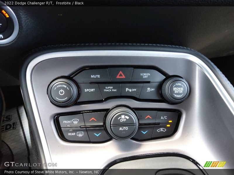 Frostbite / Black 2022 Dodge Challenger R/T