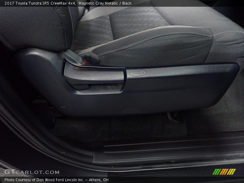Magnetic Gray Metallic / Black 2017 Toyota Tundra SR5 CrewMax 4x4