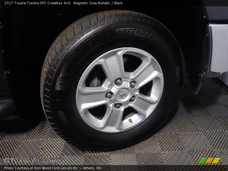 Magnetic Gray Metallic / Black 2017 Toyota Tundra SR5 CrewMax 4x4