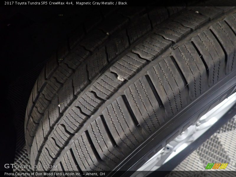 Magnetic Gray Metallic / Black 2017 Toyota Tundra SR5 CrewMax 4x4