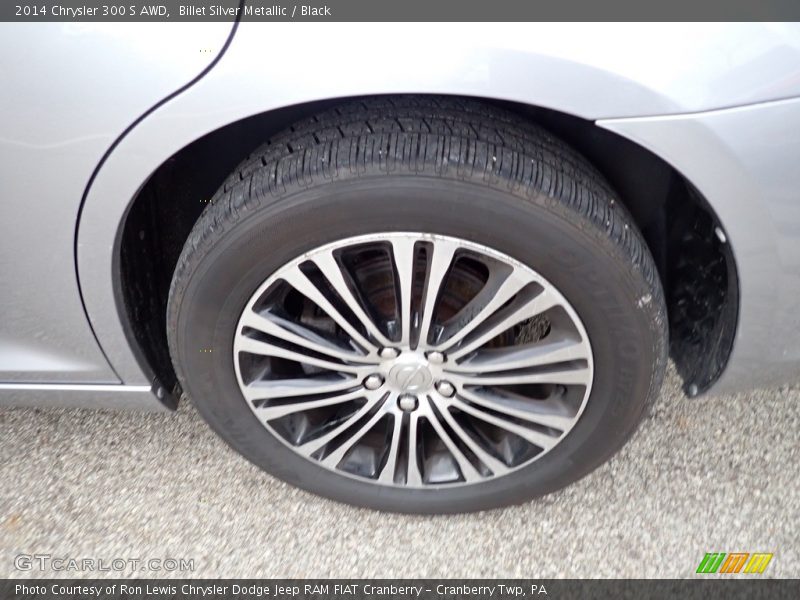  2014 300 S AWD Wheel