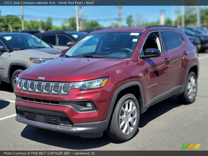 Velvet Red Pearl / Black 2022 Jeep Compass Latitude 4x4