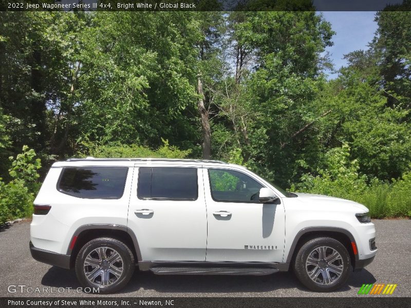 Bright White / Global Black 2022 Jeep Wagoneer Series III 4x4