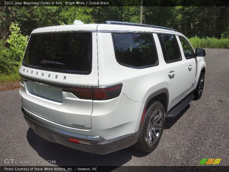 Bright White / Global Black 2022 Jeep Wagoneer Series III 4x4