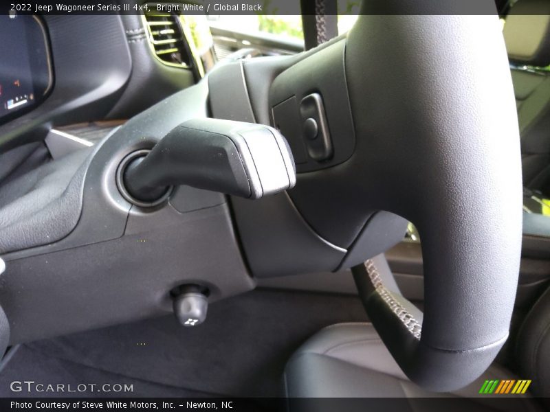 Bright White / Global Black 2022 Jeep Wagoneer Series III 4x4
