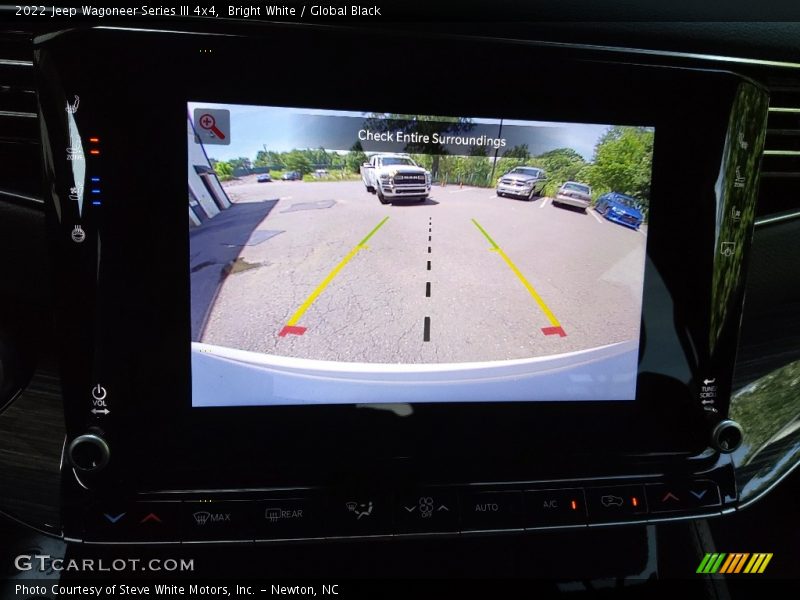 Bright White / Global Black 2022 Jeep Wagoneer Series III 4x4