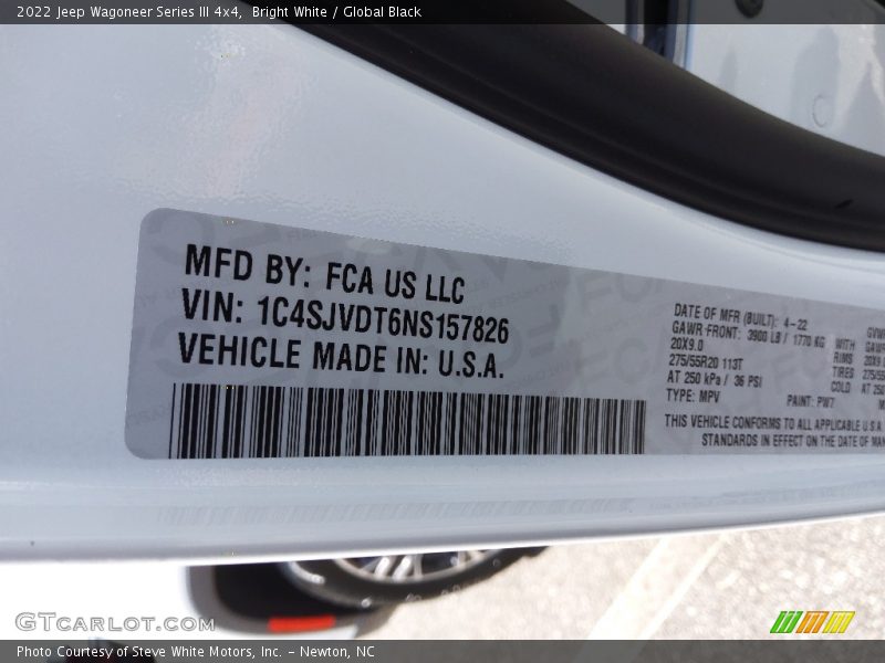 Bright White / Global Black 2022 Jeep Wagoneer Series III 4x4