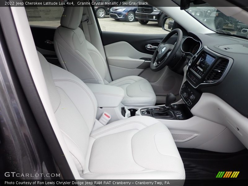 Granite Crystal Metallic / Ski Gray/Black 2022 Jeep Cherokee Latitude Lux 4x4