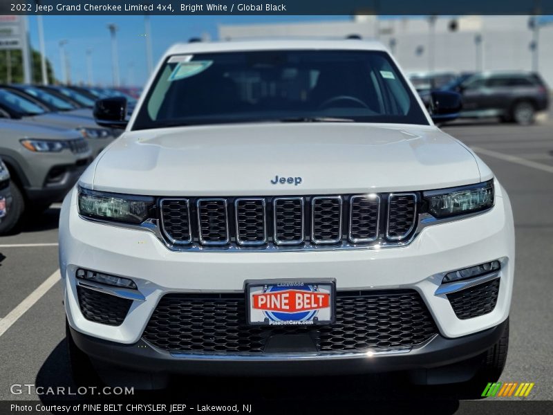 Bright White / Global Black 2022 Jeep Grand Cherokee Limited 4x4