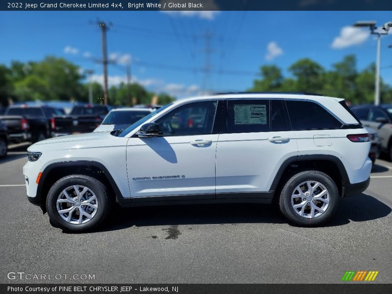 Bright White / Global Black 2022 Jeep Grand Cherokee Limited 4x4