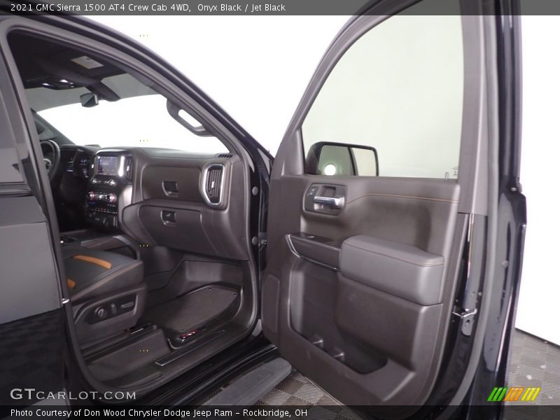 Onyx Black / Jet Black 2021 GMC Sierra 1500 AT4 Crew Cab 4WD