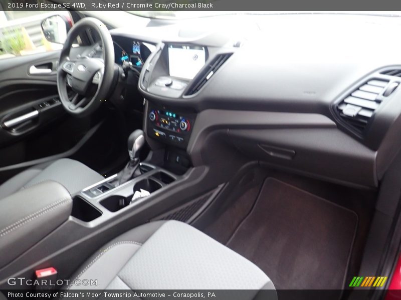Ruby Red / Chromite Gray/Charcoal Black 2019 Ford Escape SE 4WD