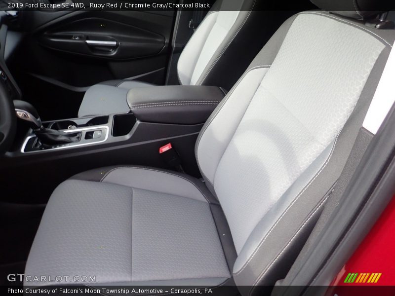 Ruby Red / Chromite Gray/Charcoal Black 2019 Ford Escape SE 4WD
