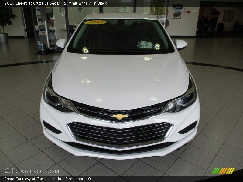 Summit White / Jet Black 2016 Chevrolet Cruze LT Sedan