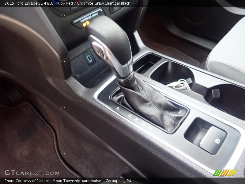 Ruby Red / Chromite Gray/Charcoal Black 2019 Ford Escape SE 4WD