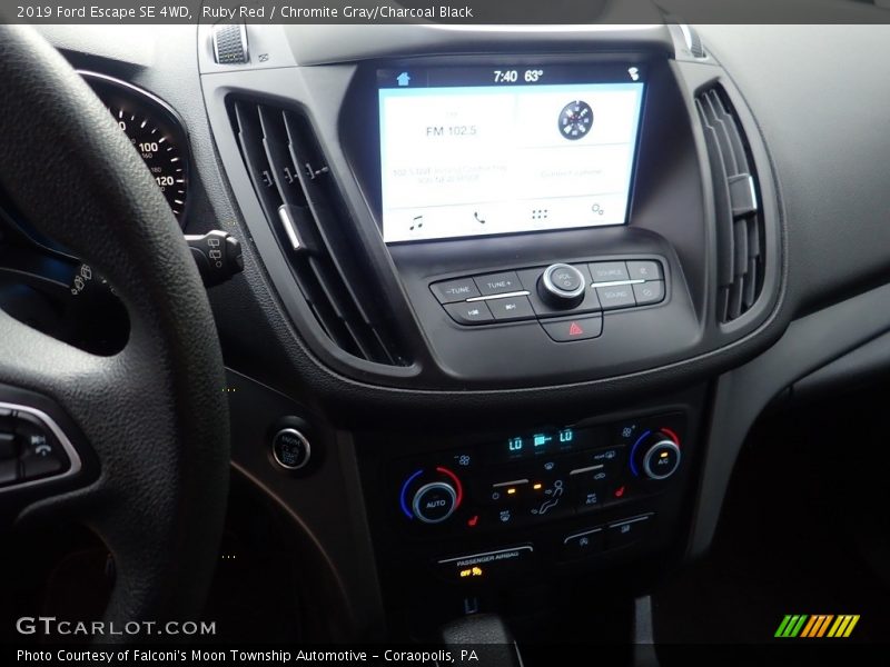 Ruby Red / Chromite Gray/Charcoal Black 2019 Ford Escape SE 4WD