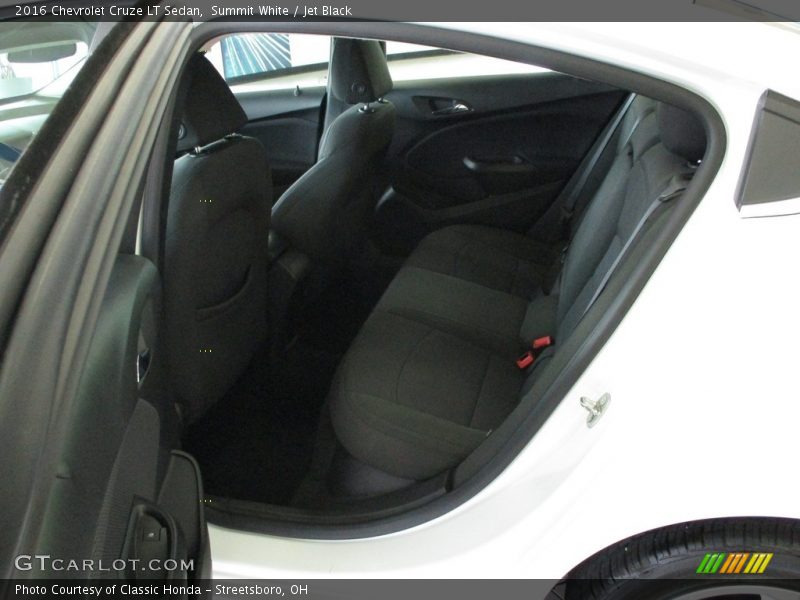 Summit White / Jet Black 2016 Chevrolet Cruze LT Sedan