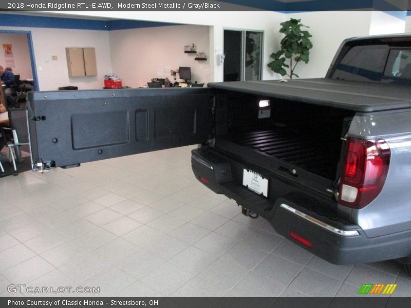 Modern Steel Metallic / Gray/Black 2018 Honda Ridgeline RTL-E AWD