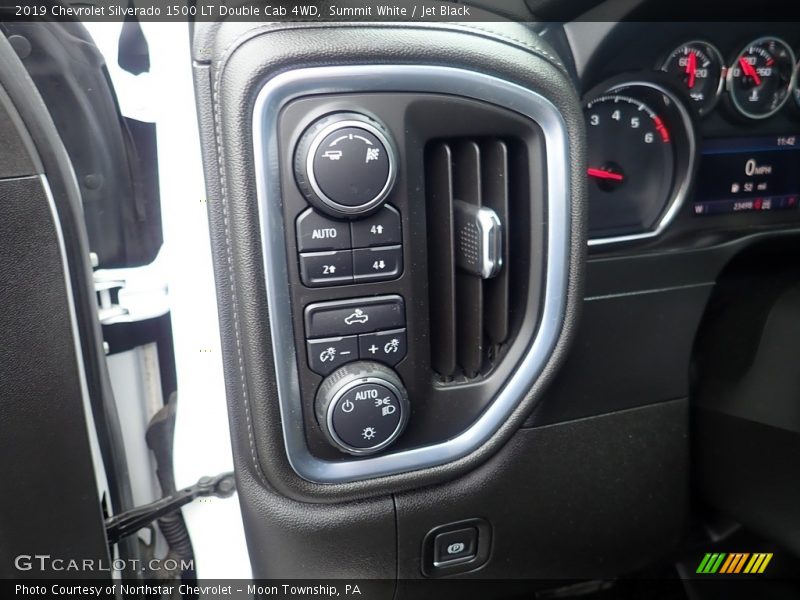 Summit White / Jet Black 2019 Chevrolet Silverado 1500 LT Double Cab 4WD