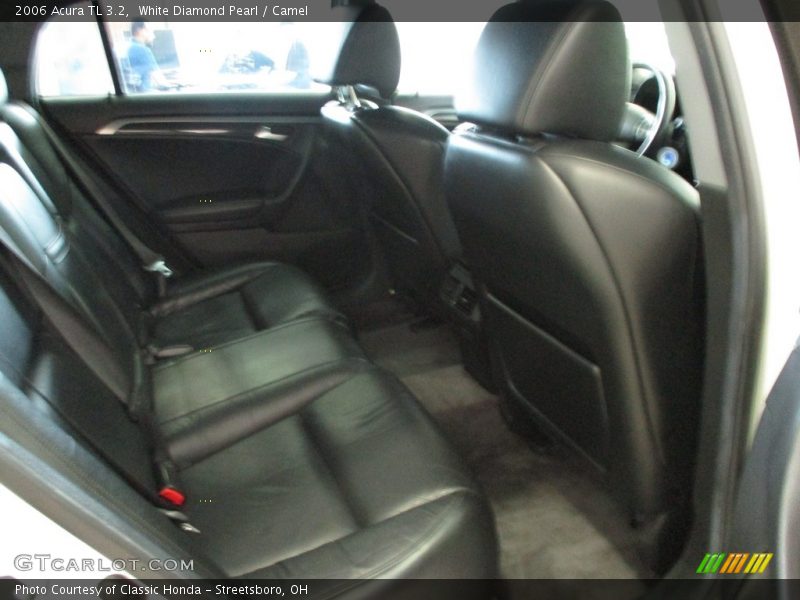 White Diamond Pearl / Camel 2006 Acura TL 3.2