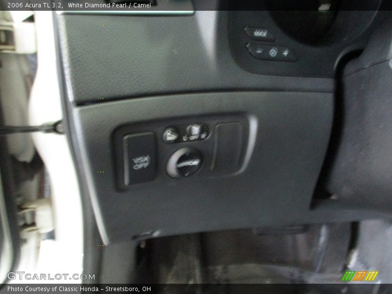 White Diamond Pearl / Camel 2006 Acura TL 3.2