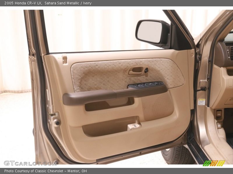 Sahara Sand Metallic / Ivory 2005 Honda CR-V LX
