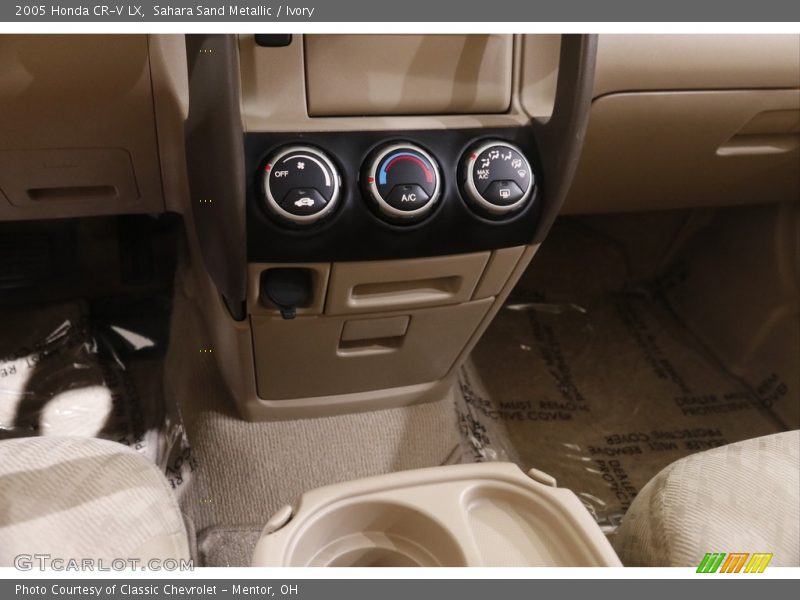 Sahara Sand Metallic / Ivory 2005 Honda CR-V LX
