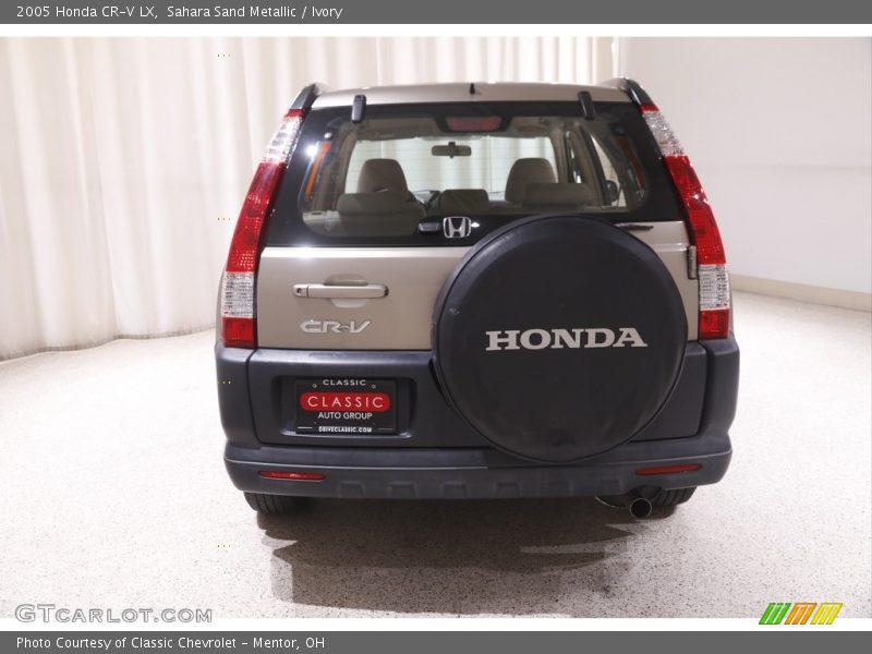 Sahara Sand Metallic / Ivory 2005 Honda CR-V LX