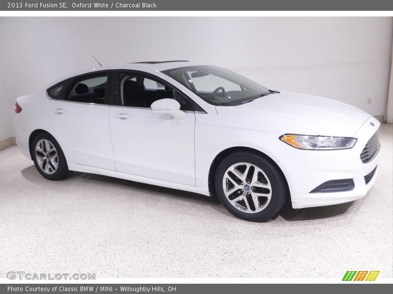 Oxford White / Charcoal Black 2013 Ford Fusion SE